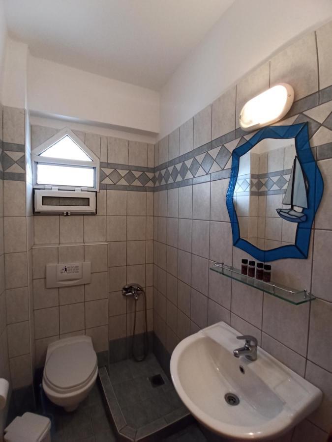 Villa Cosmos Inn Olympiakí Aktí Esterno foto